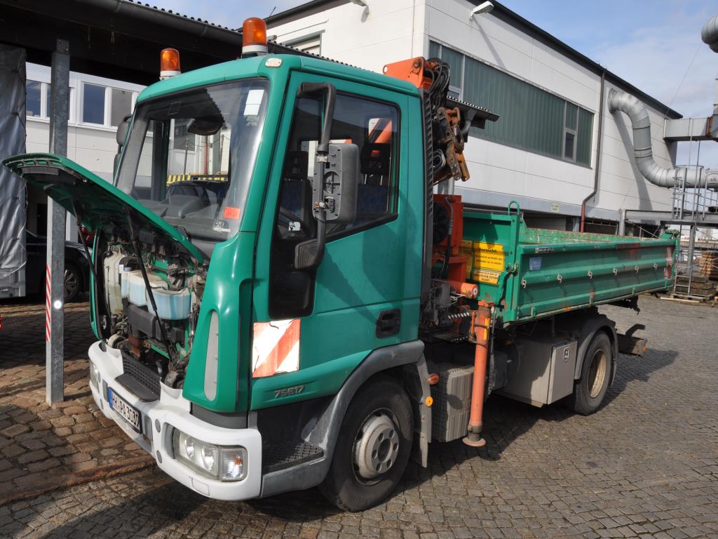 Iveco ML 75 E 17 K  HH-PA 3039; Truck tipper open box, ; 7.5 tonner with loading crane - engine damage