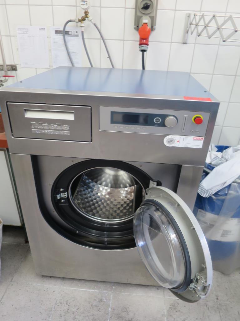 Miele PW 6107 EL commercial washing machine