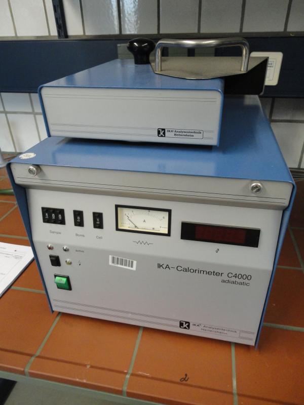 IKA-Analysentechnik C4000 adiabatisch Verbrennungs-Kalorimeter