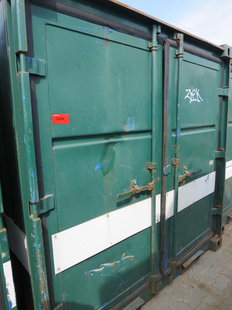 Used 8´ sea container for Sale (Auction Premium) | NetBid Industrial Auctions