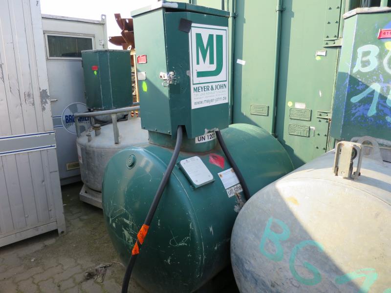 Used Rietberg Kraftstoffcontainer -IBC- mobile diesel gas station for Sale (Auction Premium) | NetBid Industrial Auctions