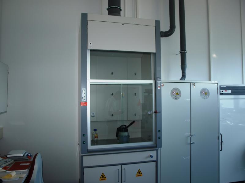 Used Bense fume cupboard for Sale (Auction Premium) | NetBid Industrial Auctions