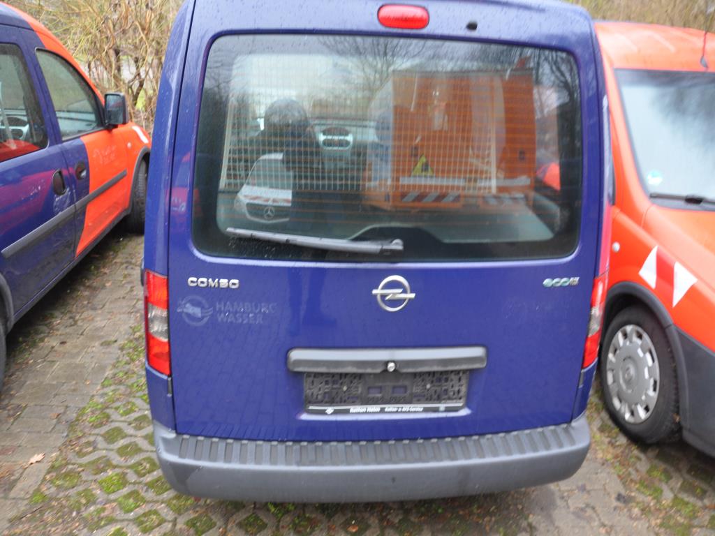 Opel Combo-C-CNG Passenger car/ multipurpose vehicle (ex HH-W 1274)