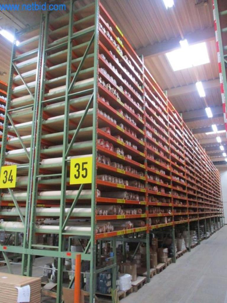 Shelf row (row 34/35)
