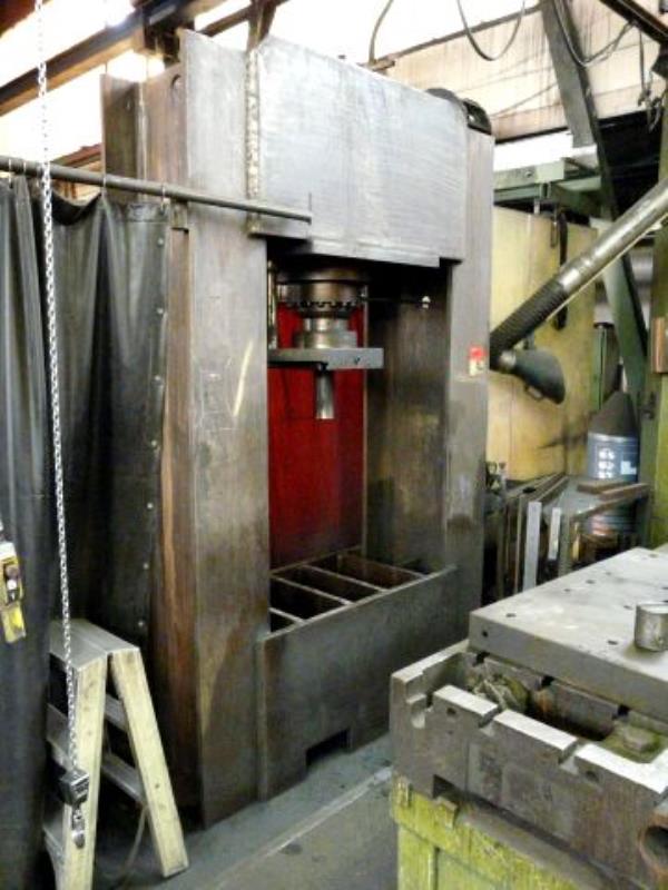 Used Kindsmüller UP 100 hydraulic press for Sale (Auction Premium) | NetBid Industrial Auctions