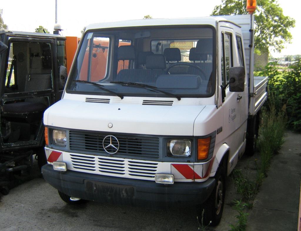 Used Mercedes Benz 208 D  Truck Mercedes Benz 208 D for Sale (Trading Premium) | NetBid Industrial Auctions