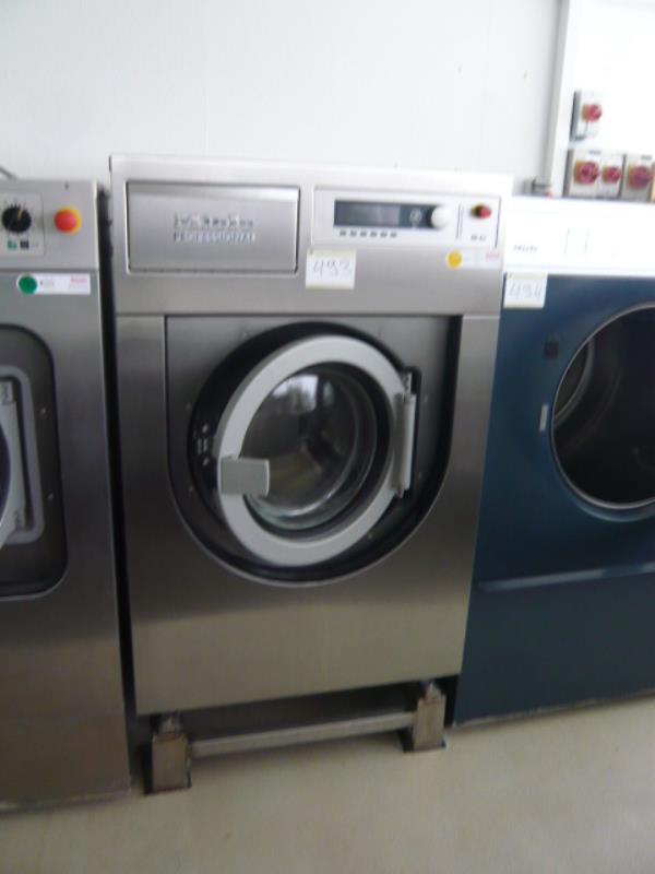 Miele Professional PW 6101 Gewerbe-Waschmaschine gebraucht kaufen (Auction Premium) | NetBid Industrie-Auktionen