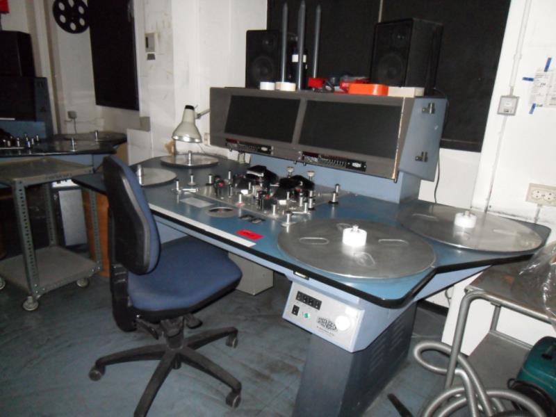 Used Steenbeck 2 testing tables for Sale (Auction Premium) | NetBid Industrial Auctions