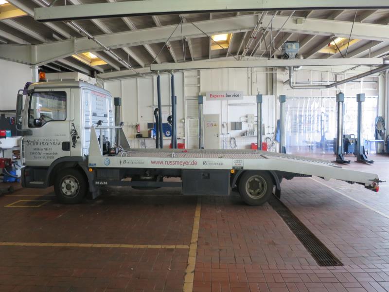 Used MAN TGL 7.150 wrecker truck for Sale (Auction Premium) | NetBid Industrial Auctions