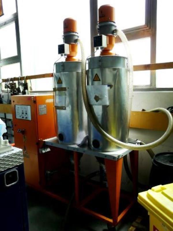 Used Motan MDE 120 granule conveying and drying system for Sale (Auction Premium) | NetBid Industrial Auctions