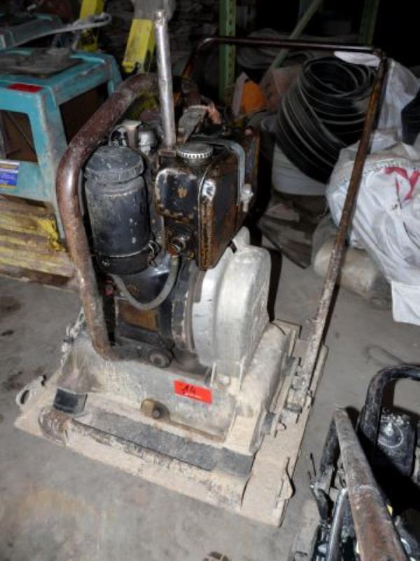 Used Wacker vibrating plate for Sale (Auction Premium) | NetBid Industrial Auctions