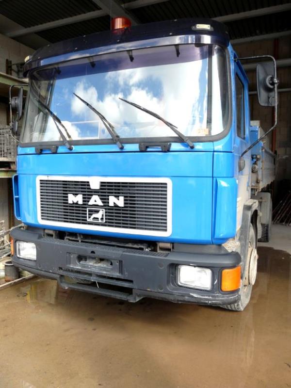 Used MAN 18.232 (N05) Truck for Sale (Auction Premium) | NetBid Industrial Auctions