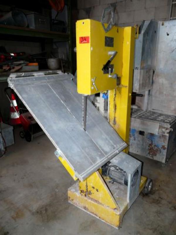 Used Lissmac MBS-502/2 Vertical Band Saw for Sale (Auction Premium) | NetBid Industrial Auctions