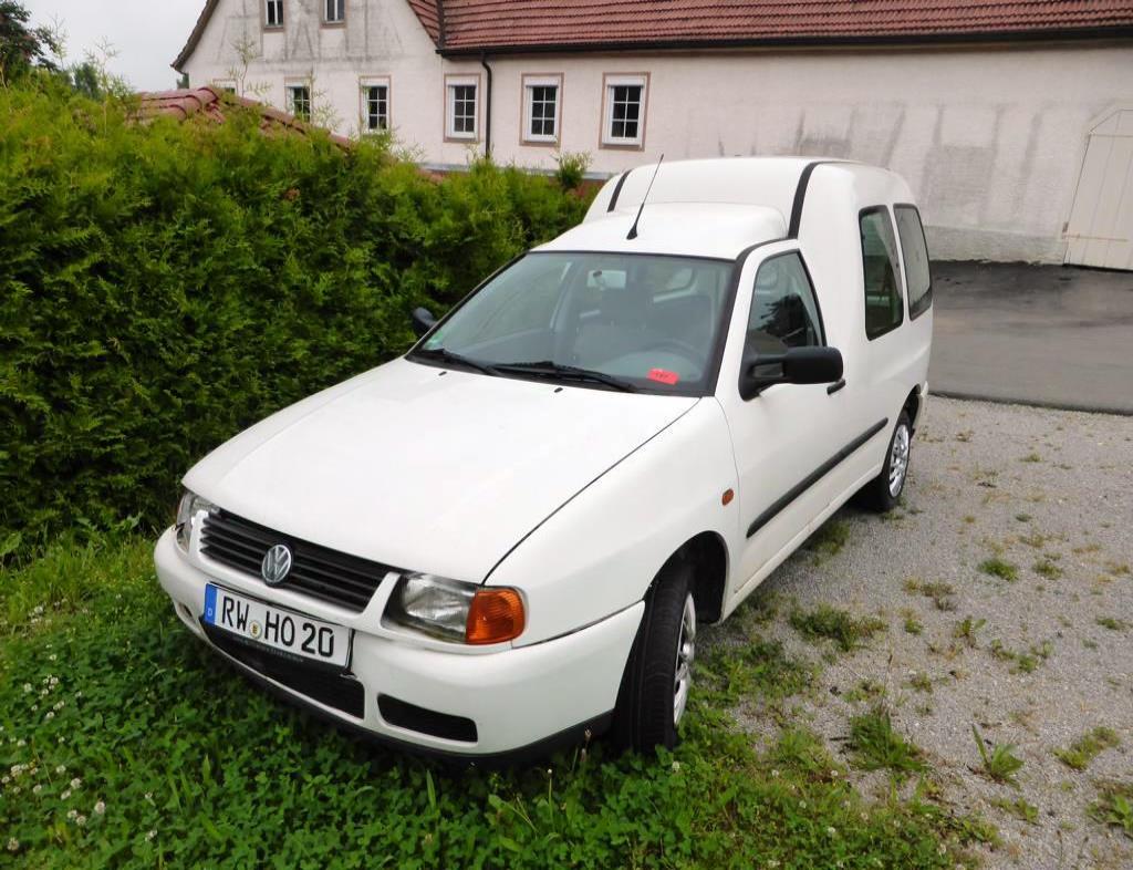 VW Caddy Passenger car