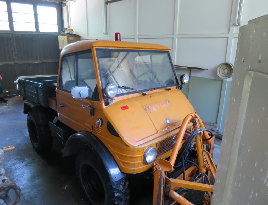 Used Unimog (Mercedes utility vehicle) for Sale (Auction Premium) | NetBid Industrial Auctions