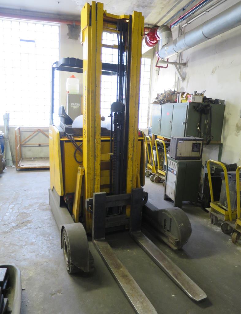 Used Jungheinrich ETVC16 electr. reach truck for Sale (Trading Premium) | NetBid Industrial Auctions