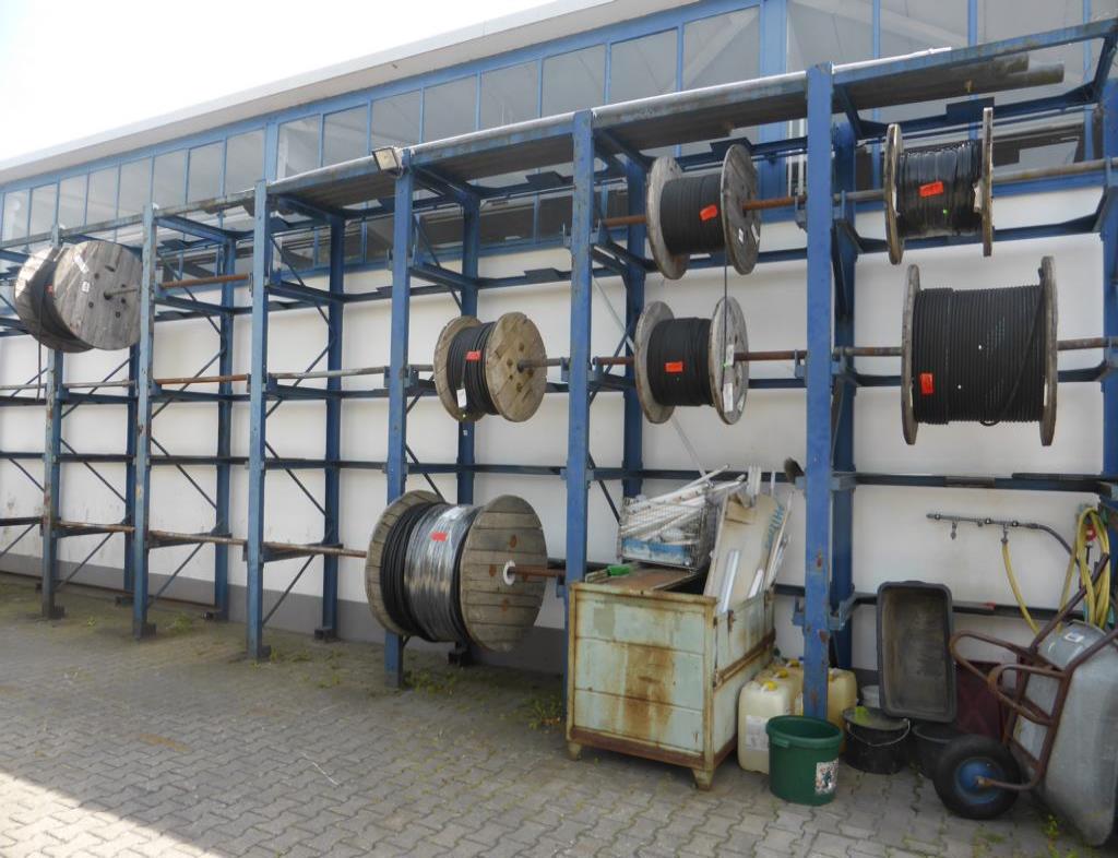 Used 8 Wooden cable drums for Sale (Trading Premium) | NetBid Industrial Auctions