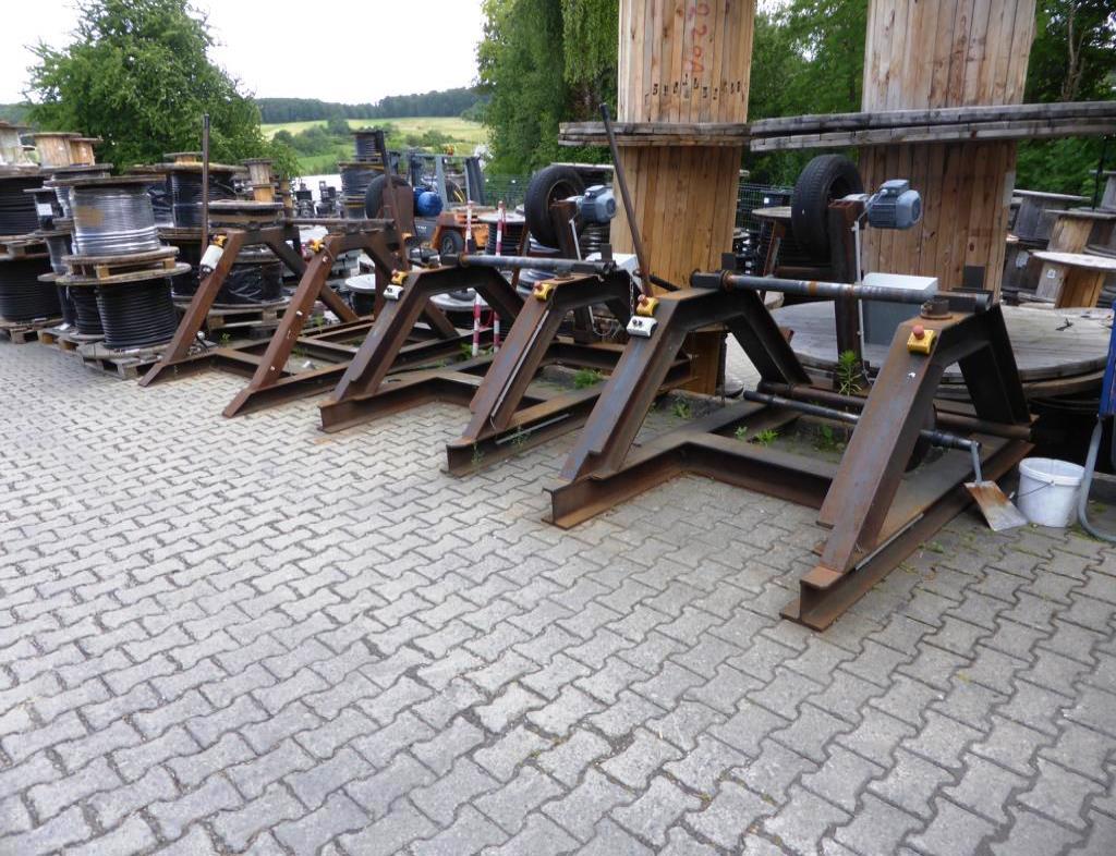 Used 4 Cable drum unwinding racks for Sale (Trading Premium) | NetBid Industrial Auctions