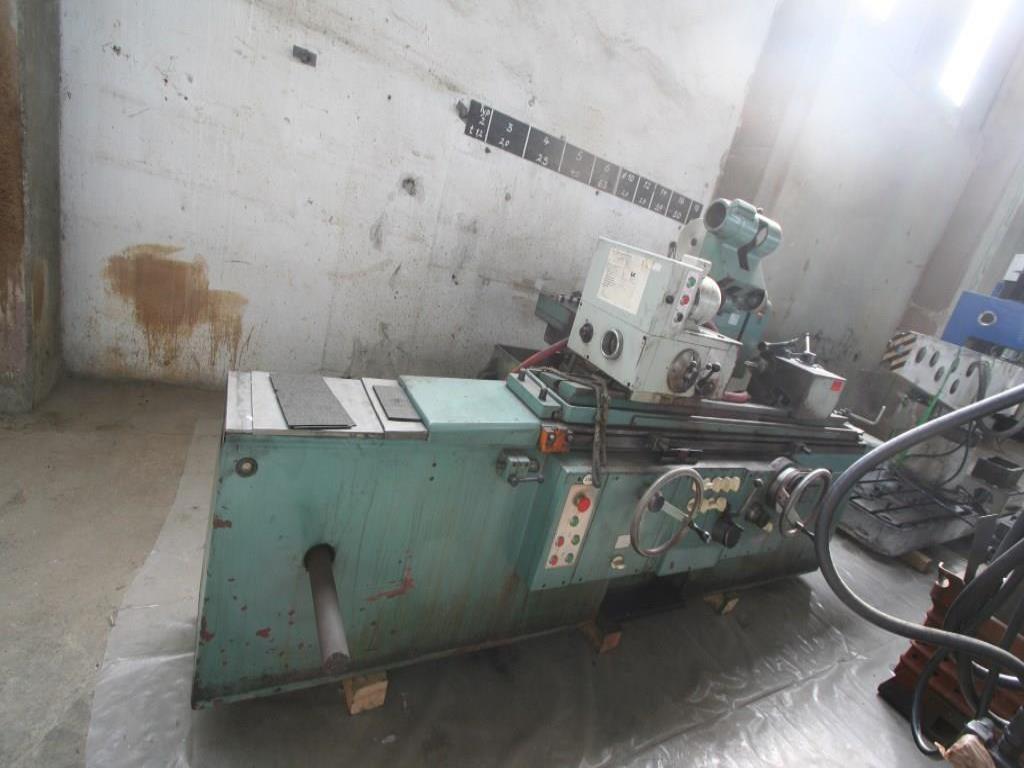 TOS BHUT 32/1000 external cylindrical grinding machine