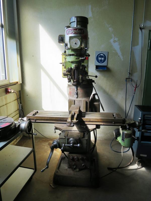 Used Bridgeport Drilling-milling machine for Sale (Auction Premium) | NetBid Industrial Auctions