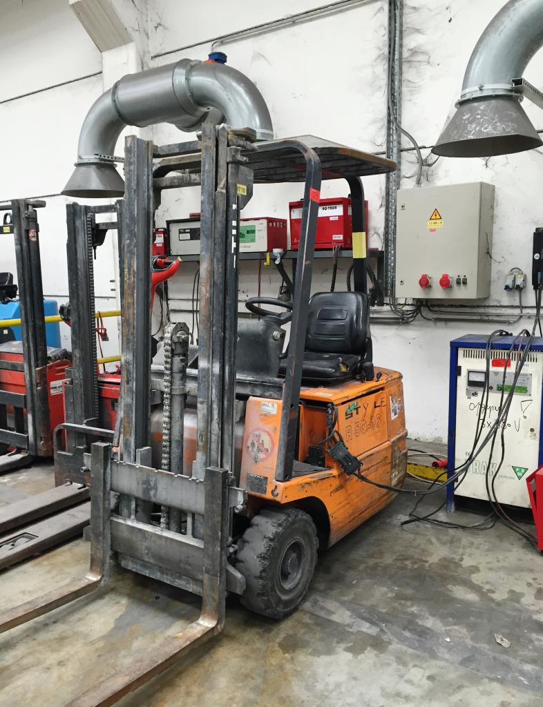 Used Still R50-16 electric forklift truck for Sale (Auction Premium) | NetBid Industrial Auctions