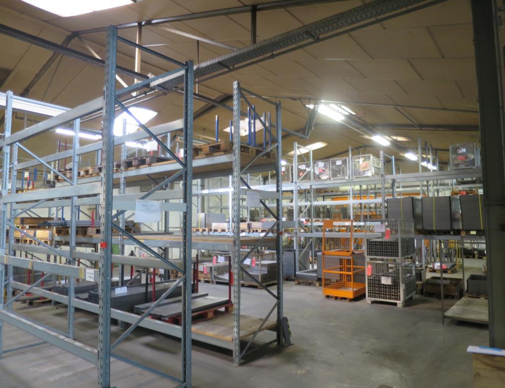 Used 80 lfm. Heavy-duty pallet racking, without contents; ATTENTION: later release by arrangement for Sale (Trading Premium) | NetBid Industrial Auctions