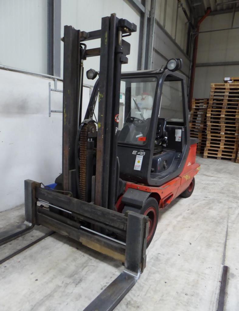 Used Linde E 48 Electric forklift truck (37) for Sale (Auction Premium) | NetBid Industrial Auctions