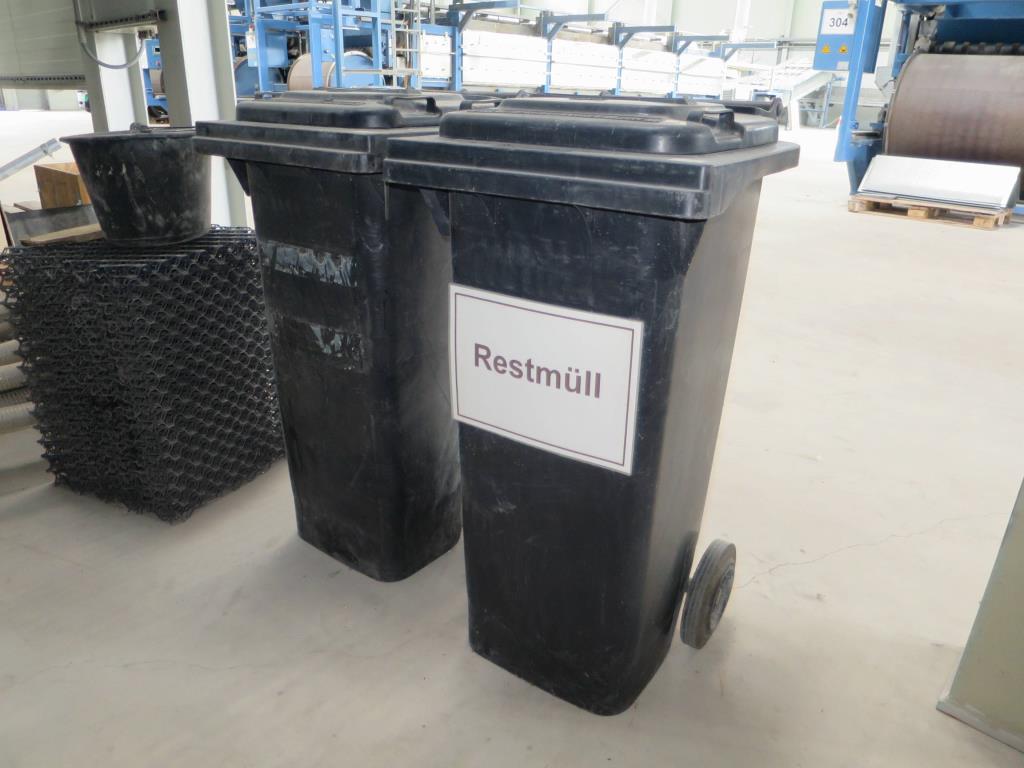 Kliko 2 Kunststoff-Abfallbehälter gebraucht kaufen (Trading Premium) | NetBid Industrie-Auktionen