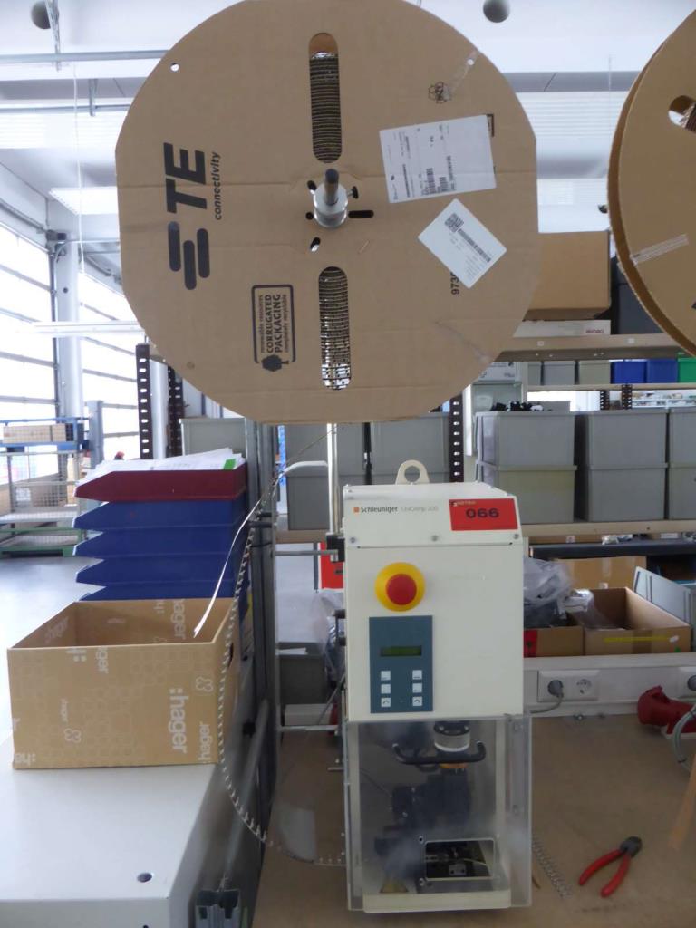 Schleuniger UC 200 Kabel-Crimpmaschine gebraucht kaufen (Auction Premium) | NetBid Industrie-Auktionen