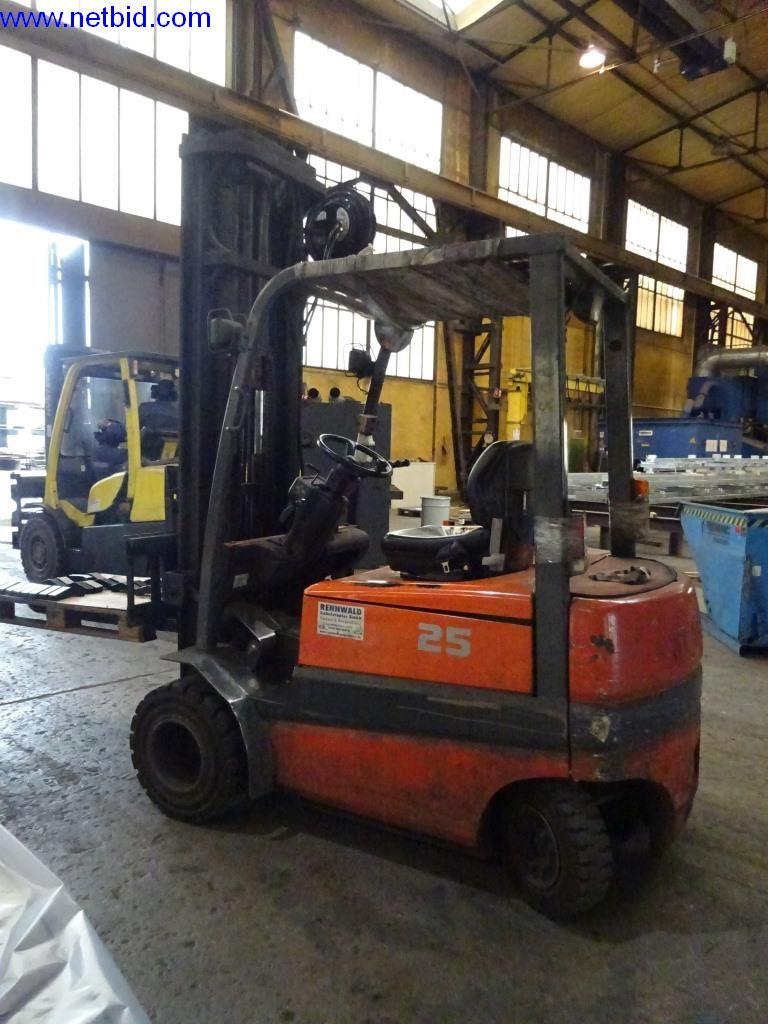 Toyota FBMF25 Electric forklift