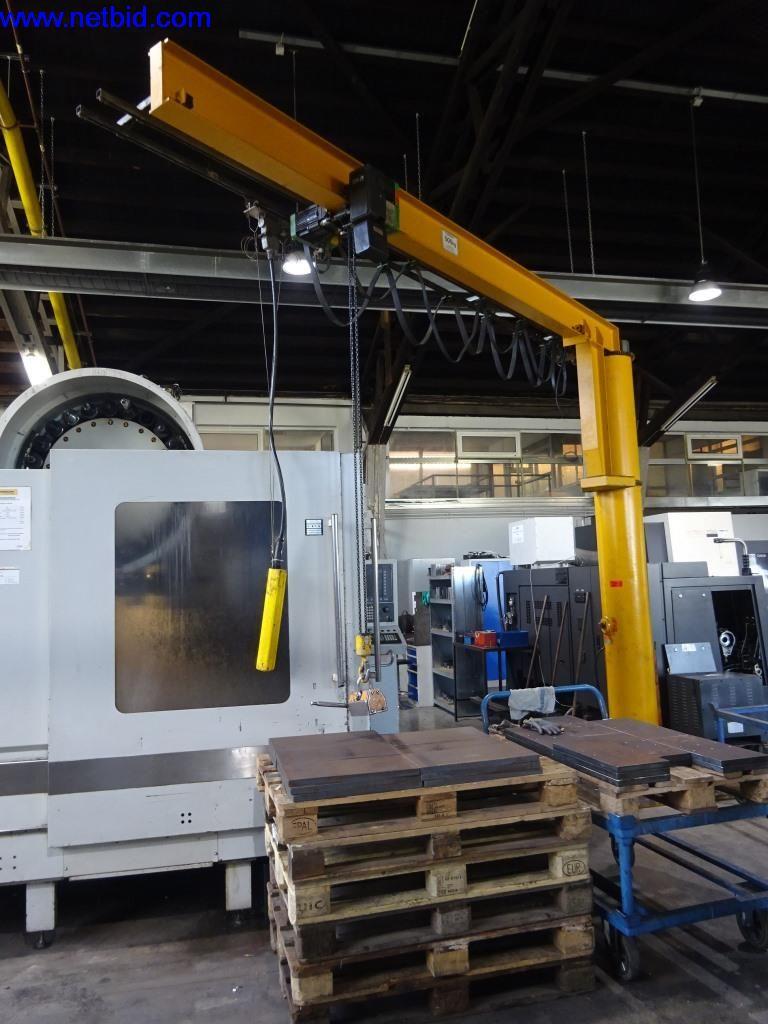 Stahl WSE860x5000 Column mounted slewing crane