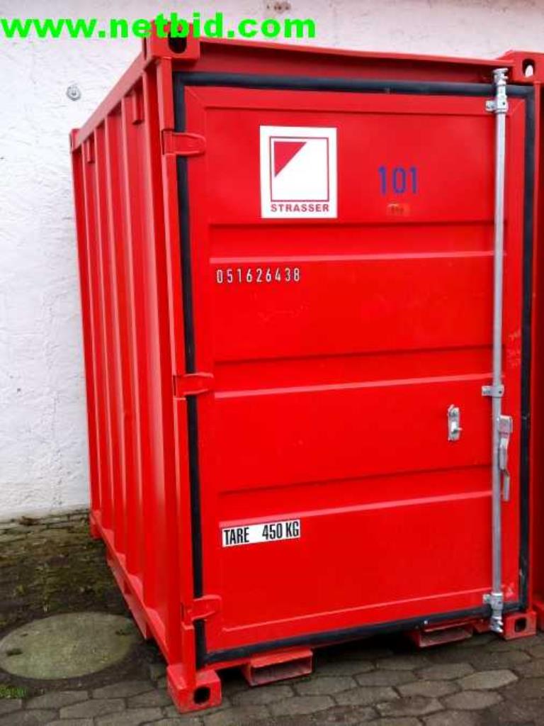 Tool container (101)