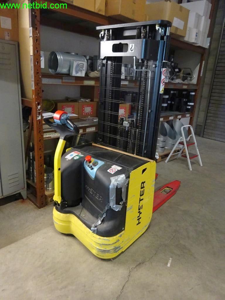 Hyster S1.4-4628 Electric pedestrian pallet truck - delayed release until the end of the project