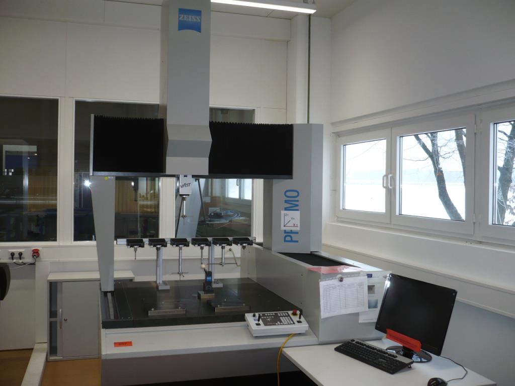 Zeiss VAST Prismo UP9/9/7 3D-CNC measuring machine