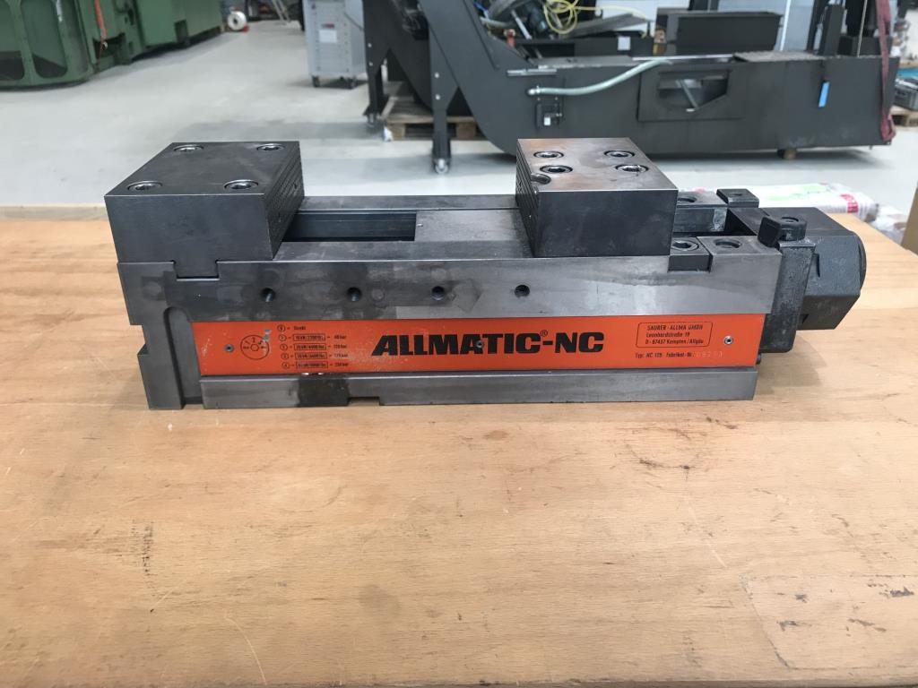 Allmatic NC 125 vice with jaws