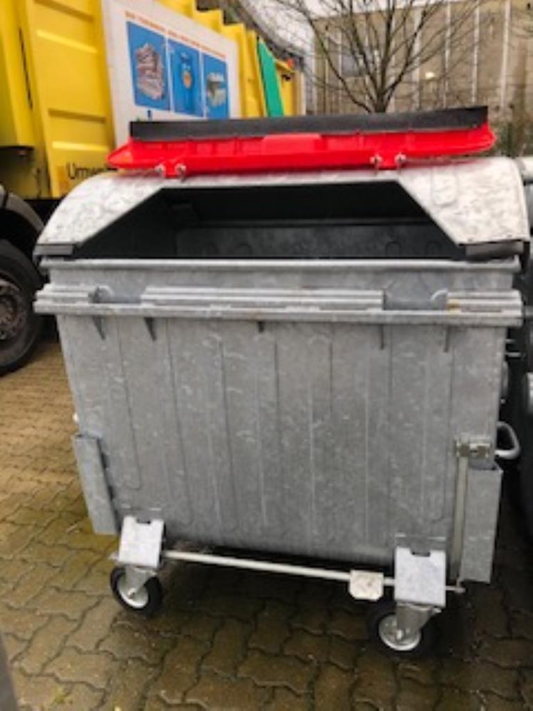 Paul Craemer GmbH 10 large steel waste containers