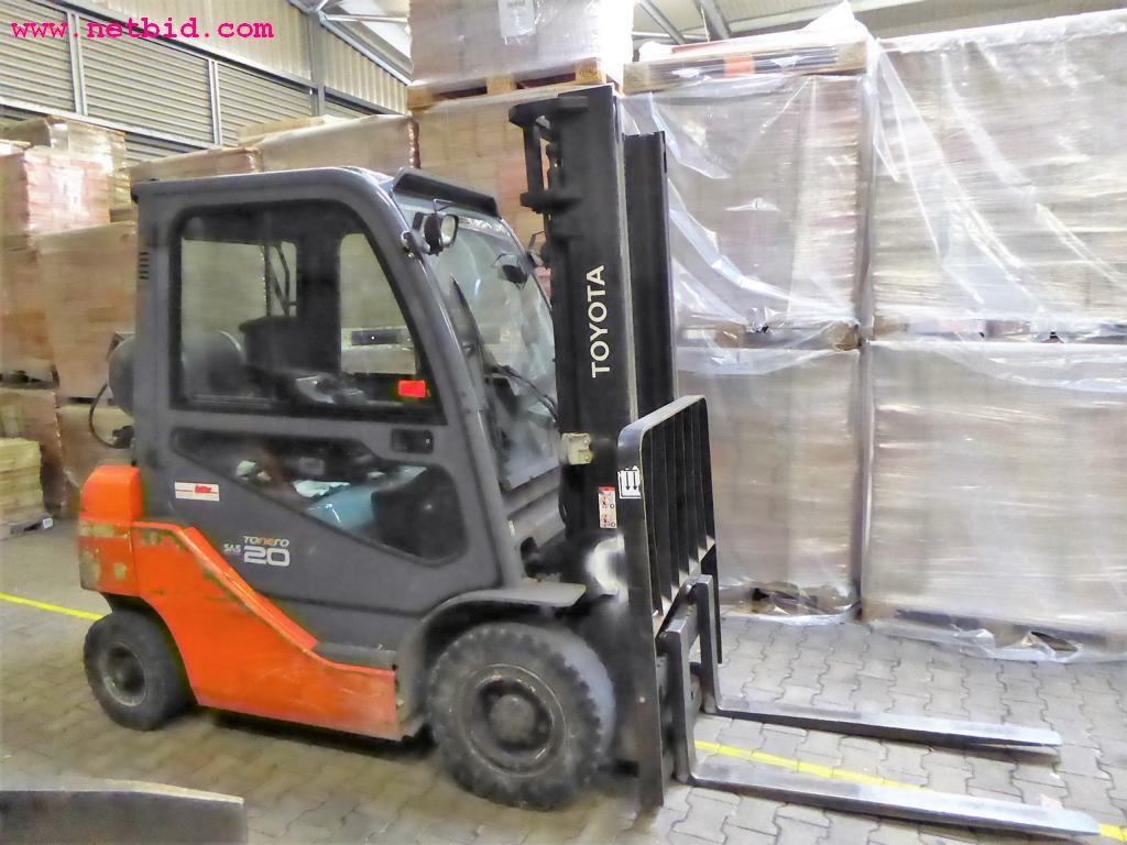Toyota 02-8FGF20 gas-powered forklift truck - later release date 30.03.2019