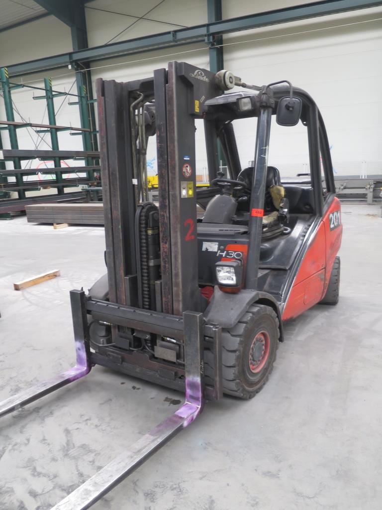 Linde H 30 gas-powered forklift truck (int. no. 201) #492