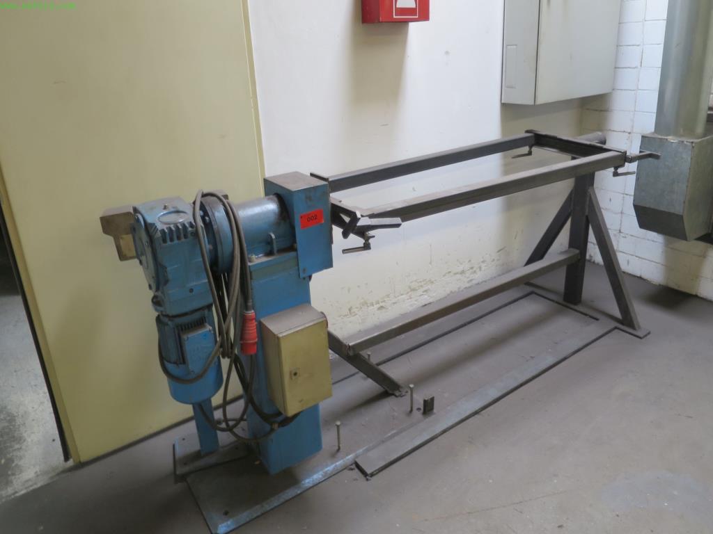 Electric turning device