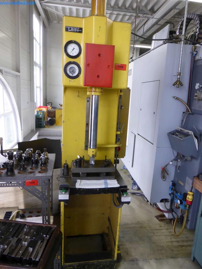 Neff 10SA Single-column hydraulic press