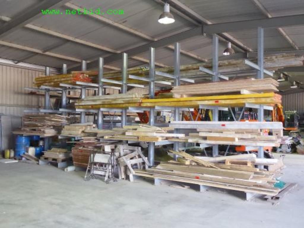 Double cantilever racking - release after coordination