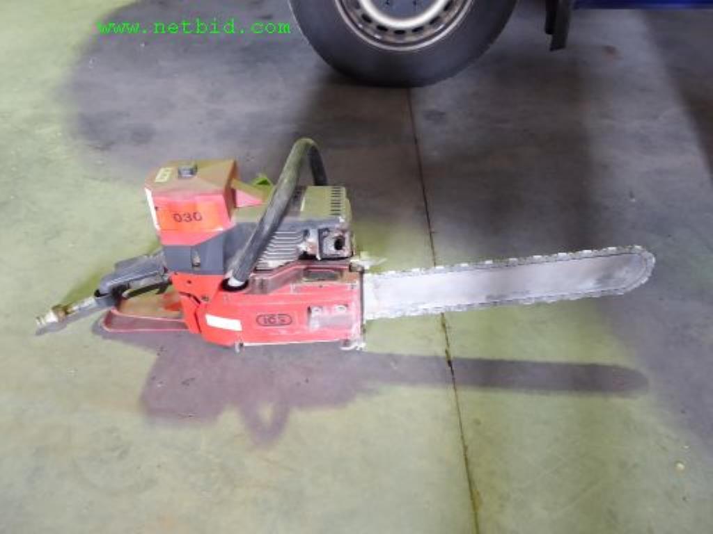 ICS 633GC Concrete chain saw