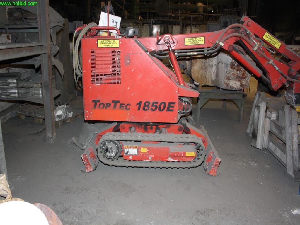 TopTec 1850 E remote-controlled demolition robot