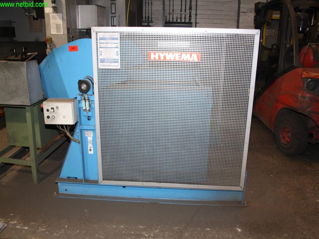 Hywema KV 12 hydraulic dumper and feeder station