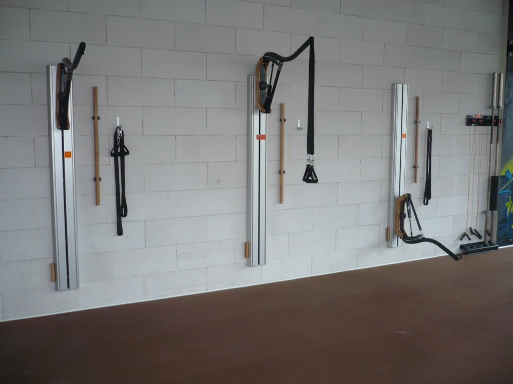 Eisenhorn Height-adjustable strength training stations