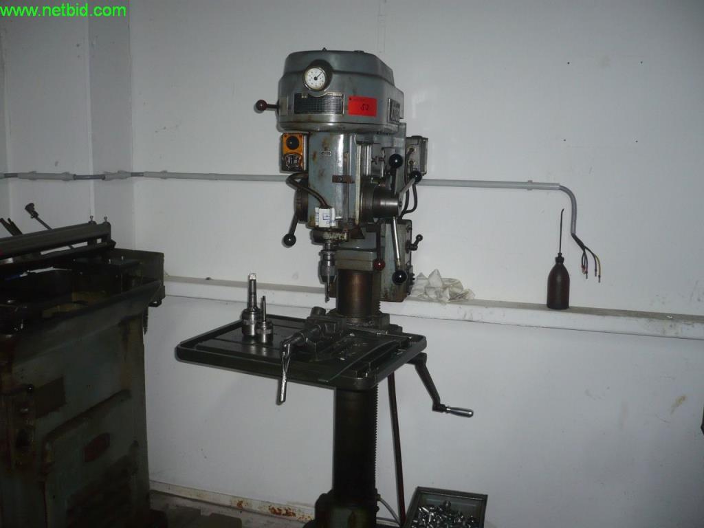 Alzmetall AB3/ESV Column drilling machine