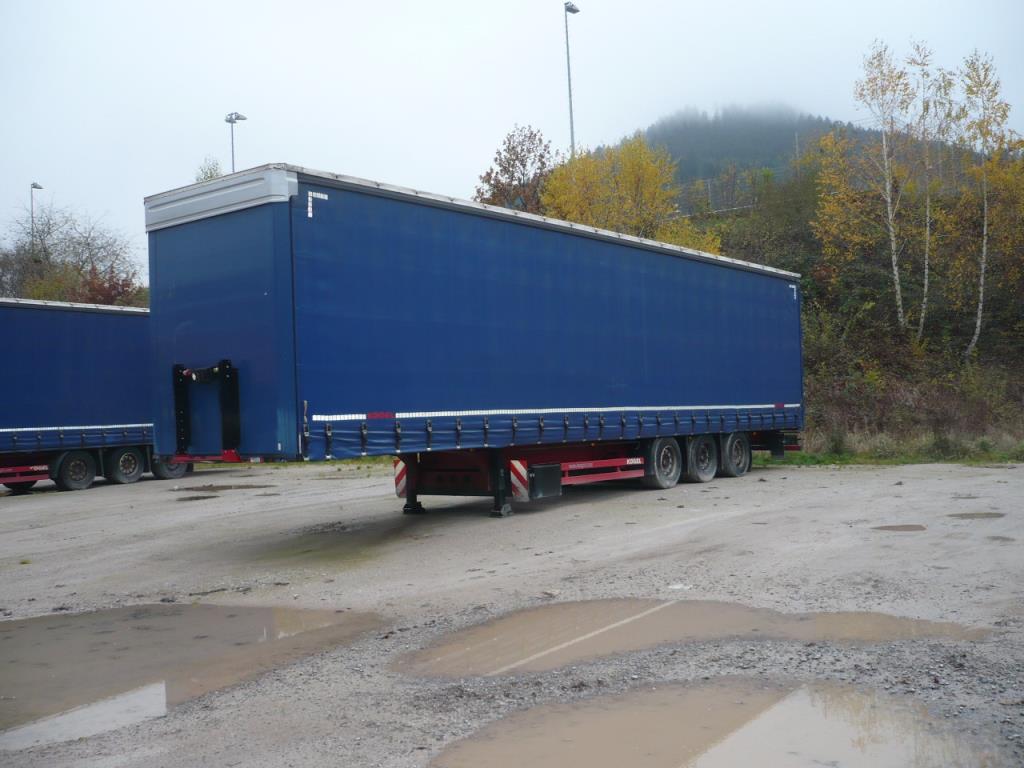 Kögel 3-nápravový kloubový přívěs pro nákladní automobil