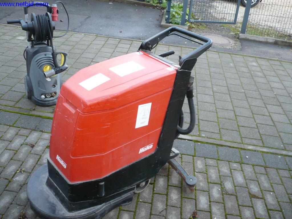 Well-maintained cleaning equipment