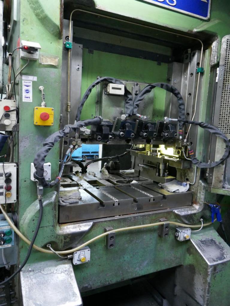 Haulick + Roos RVD125 Hydraulic press