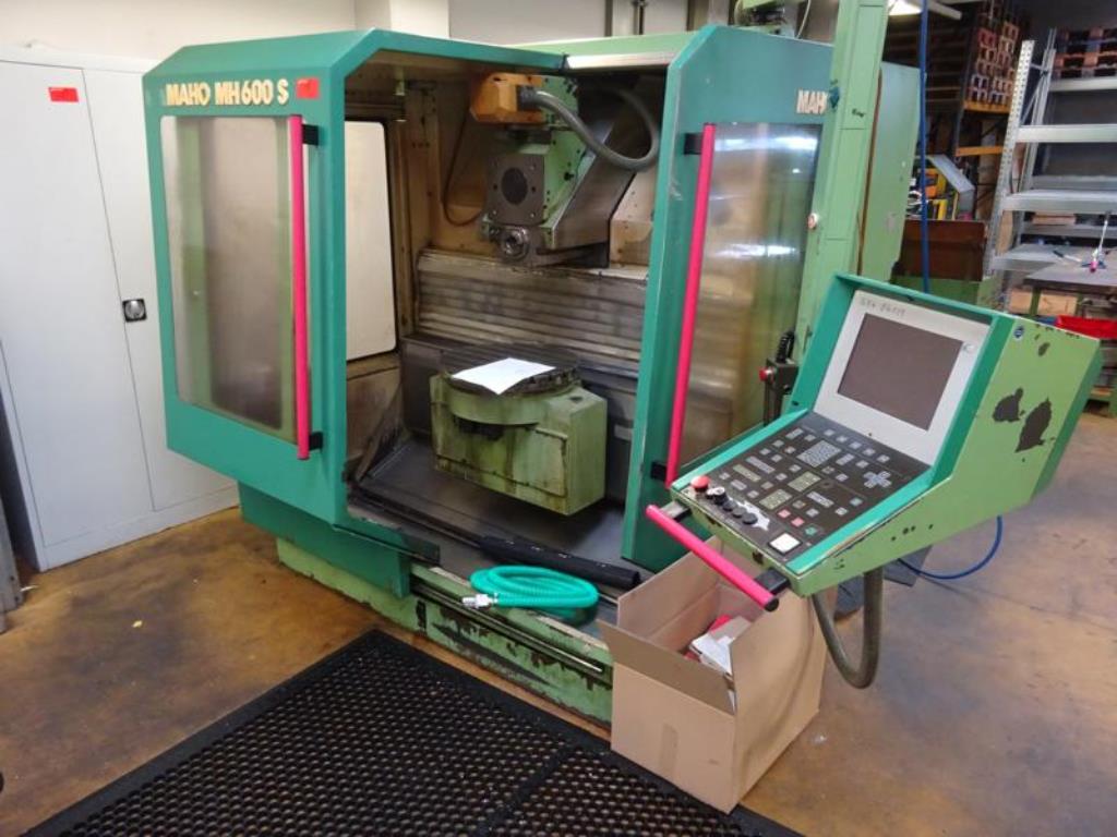 Maho MH600S 3-axis CNC tool milling machine